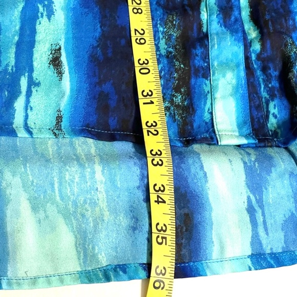 🌺CATHERINES Colorful Tunic Top🌺 - Picture 10 of 16